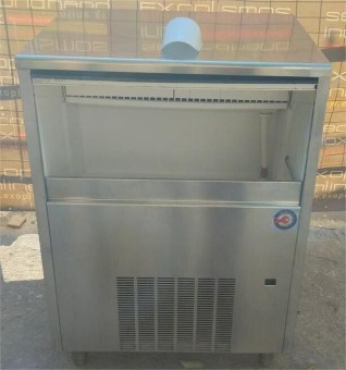 Μεταχειρισμένη Παγομηχανή Ψεκασμού BREMA  Mod. SL140